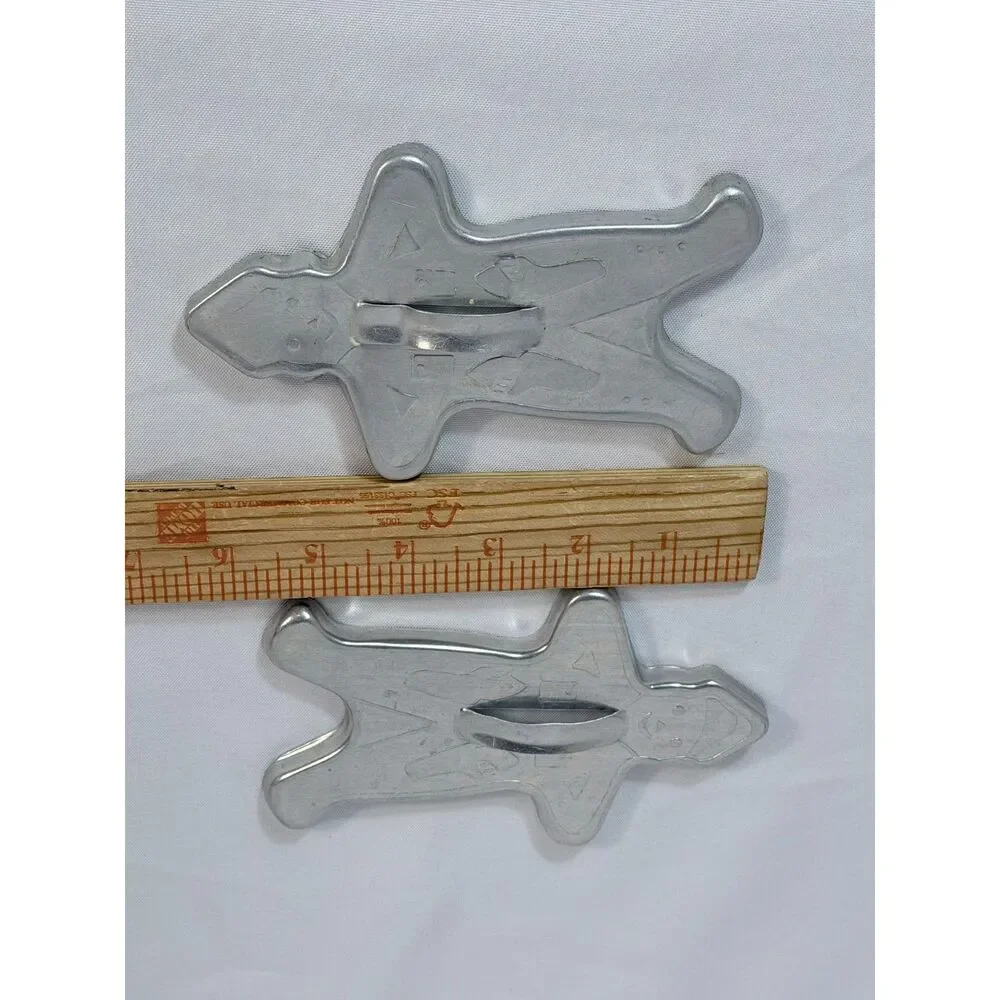 Vintage Metal Christmas Cookie Cutters Santa Gingerbread Men Lot 1960s Tin